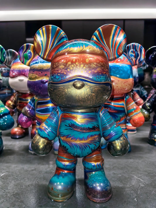 「Stellar Odyssey」Fluid Art Bear Figurine: Trap the Galaxy’s Vibrance in Your Space