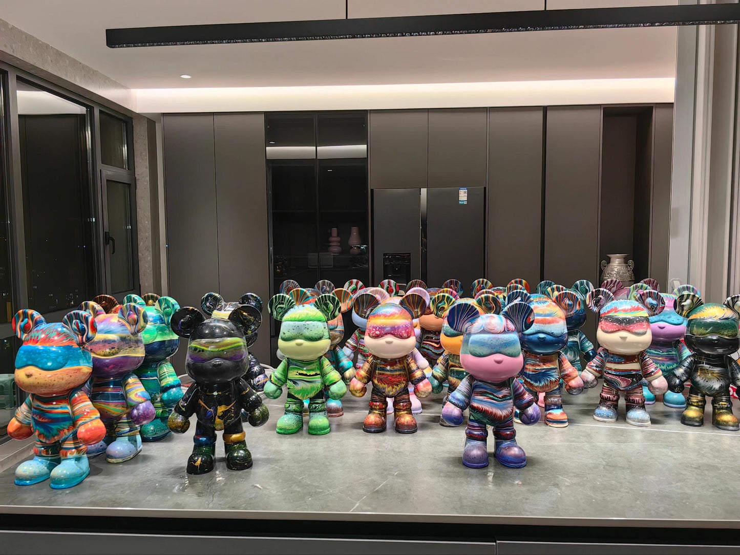 「Stellar Odyssey」Fluid Art Bear Figurine: Trap the Galaxy’s Vibrance in Your Space