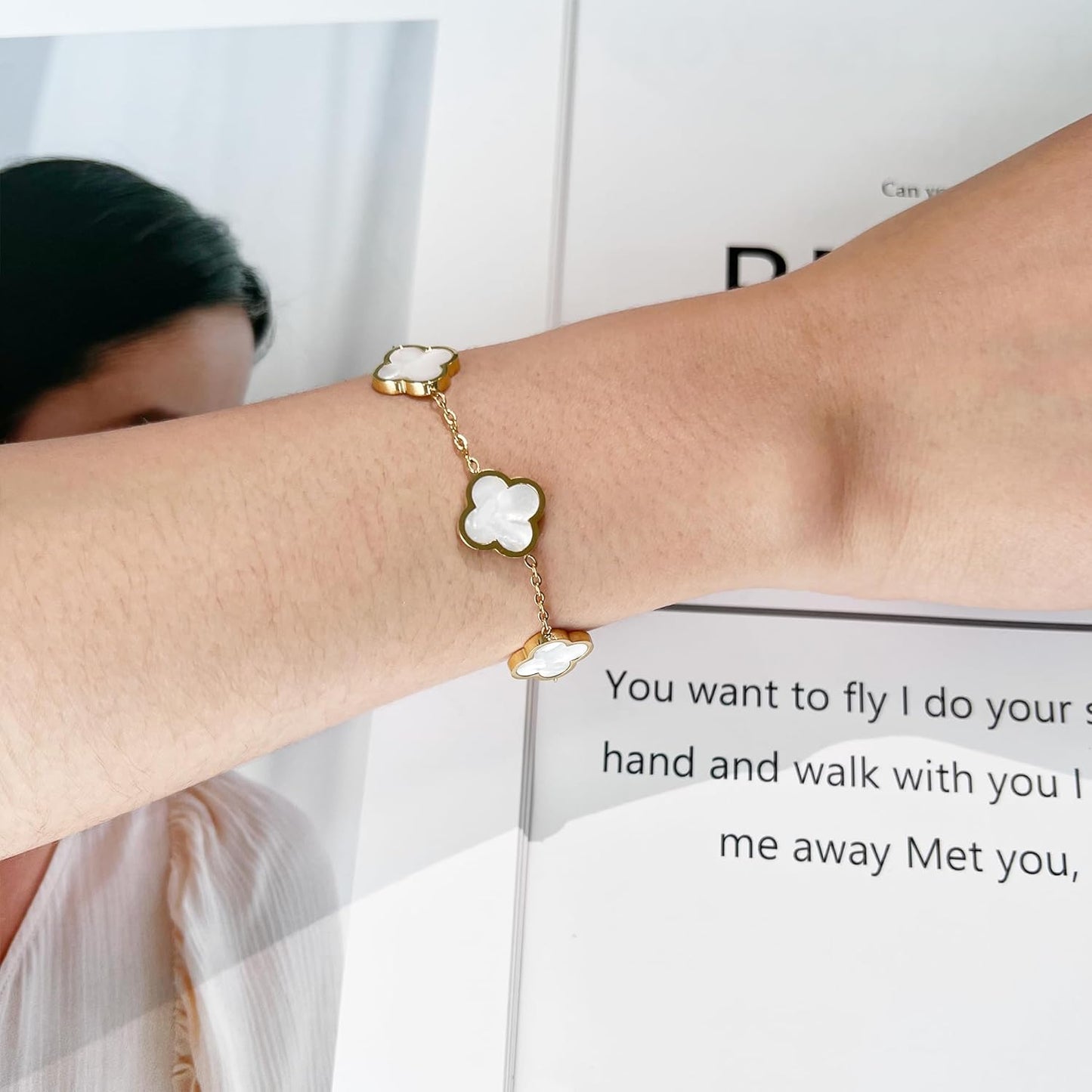 dca89fde-bfb7-4a7a-8951-379e3a427b4e